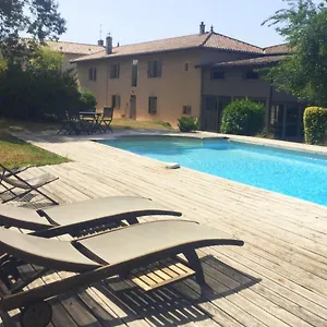 https://la-grange-de-la-batone-bed-and-breakfast.hotels-rhonealpes.com