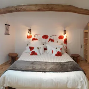 https://la-cheneviere.hotels-rhonealpes.com