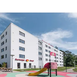 https://serways-hotel-feucht-ost.com-bavaria.com